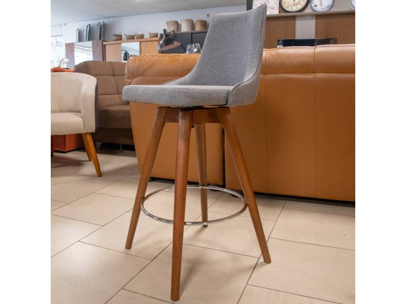 BANQUETA PERLA EN TELA PATAS DE MADERA COLOR GRIS 16